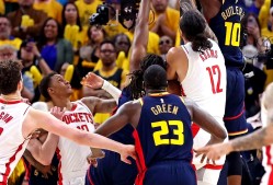 开云体育注册关于巴特勒重要时刻战术调整，日本队带队取胜！的信息